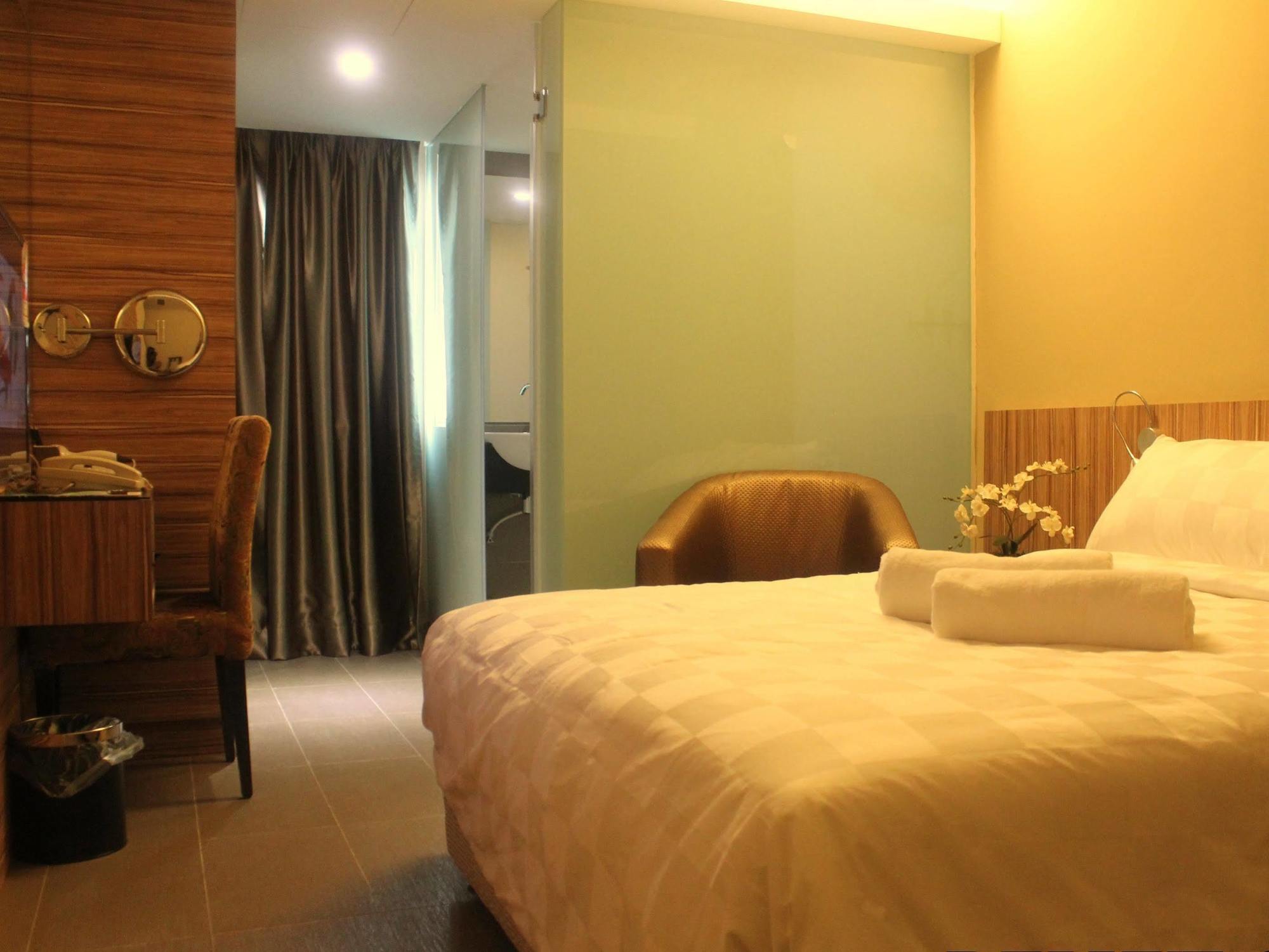 Mornington Hotel Medan Іпох Екстер'єр фото